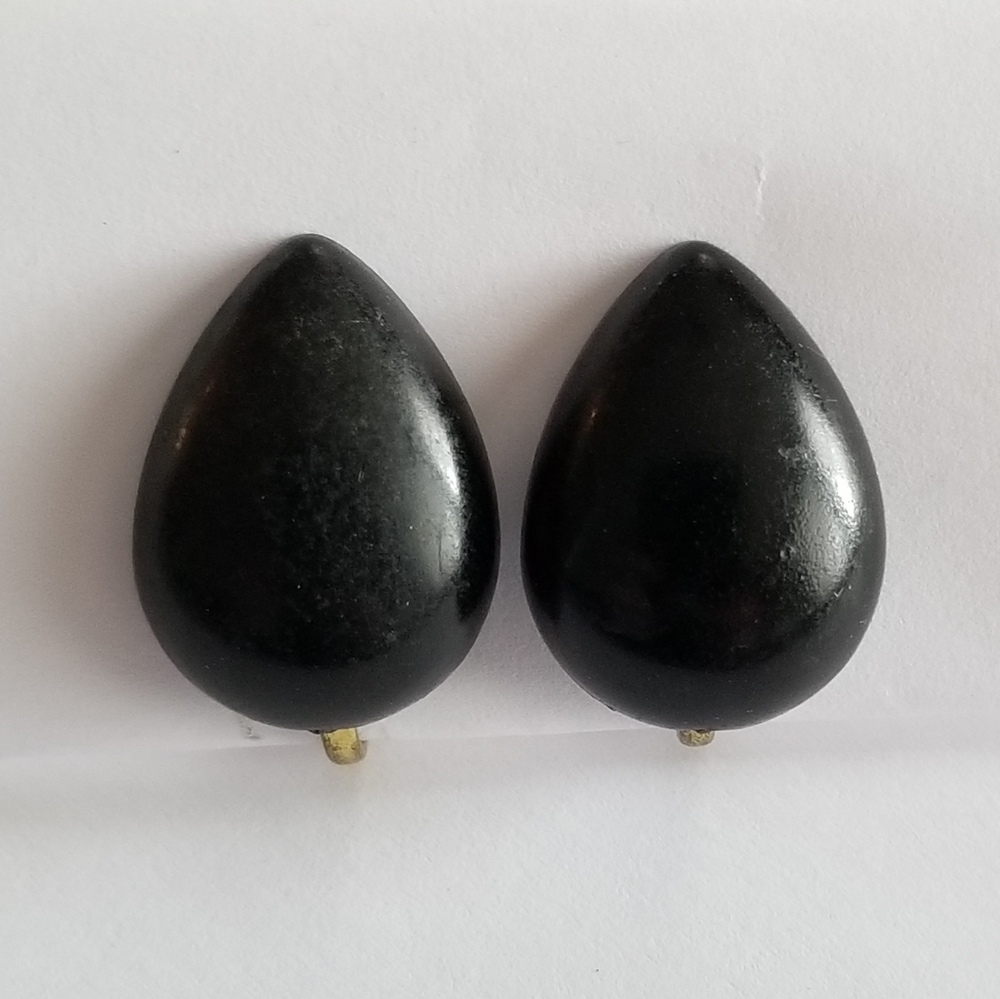 Vintage earrings black teardrop screwback earrings